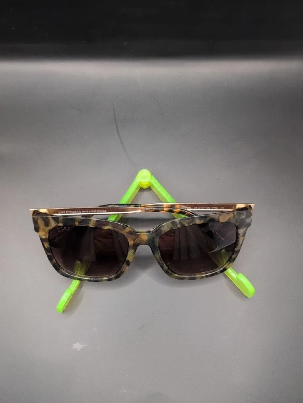 DIFF 54mm Hailey Sunglasses Tortoiseshell Square with Brown Lenses - Picture 8 of 12